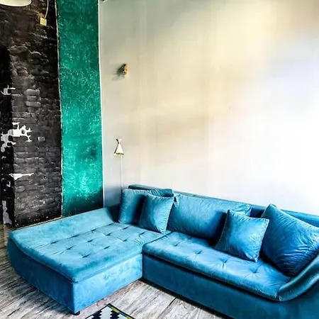 Cozy & Charming Apt. Downtown Timişoara